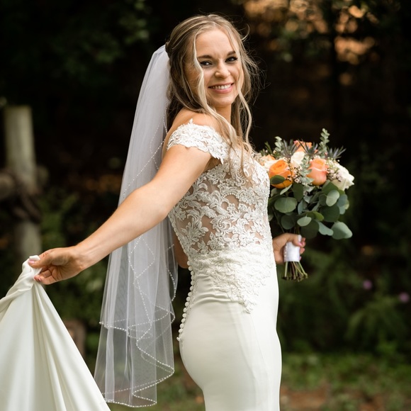 Meet your Posher, Kira - Picture 1 of 1